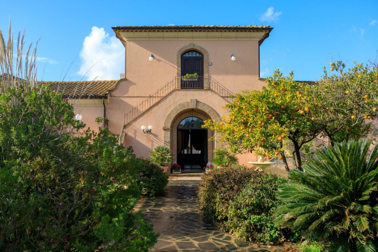 فندق Grammicheleفي  Agriturismo Valle Dei Margi المظهر الخارجي الصورة